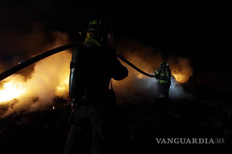 $!Las maniobras para sofocar el siniestro duraron una hora aproximadamente.