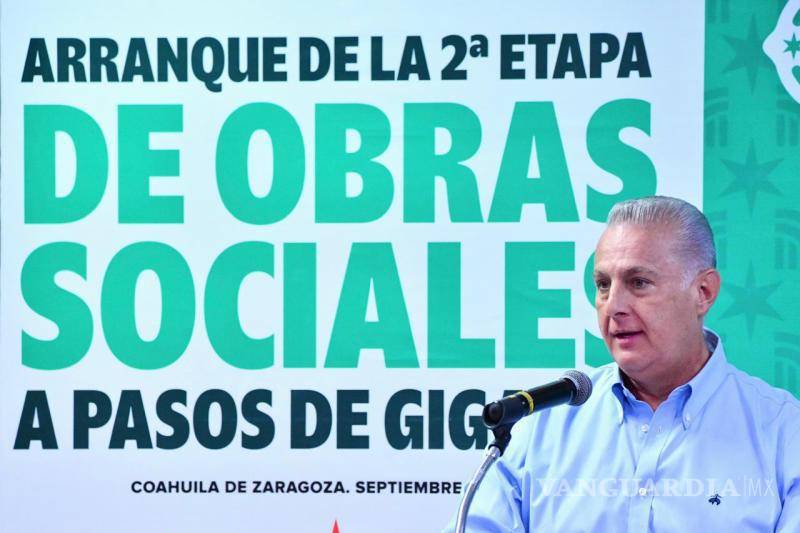 $!El Alcalde de Torreón reiteró el compromiso de su Gobierno por apoyar al sector estudiantil y a los docentes.