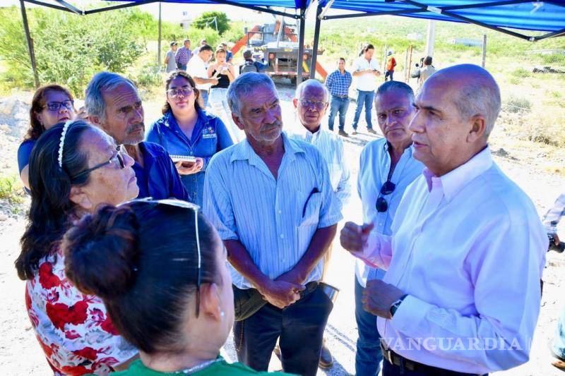 $!Vecinos manifestaron su agradecimiento, y señalaron que tenían mucho tiempo esperando este servicio que tanto necesitaban.