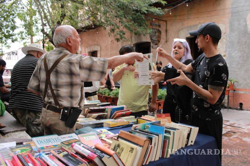 $!Encontrarás desde obras gráficas y plásticas, vinilos, libros, joyería, sarapes, muñecas y artesanías