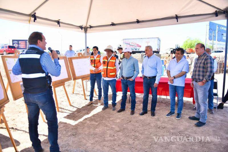 $!El objetivo de la obra es resolver el acceso a la zona industrial de Torreón, el conflicto vial del cruce El Campesino, así como los embotellamientos del boulevard El Tajito.