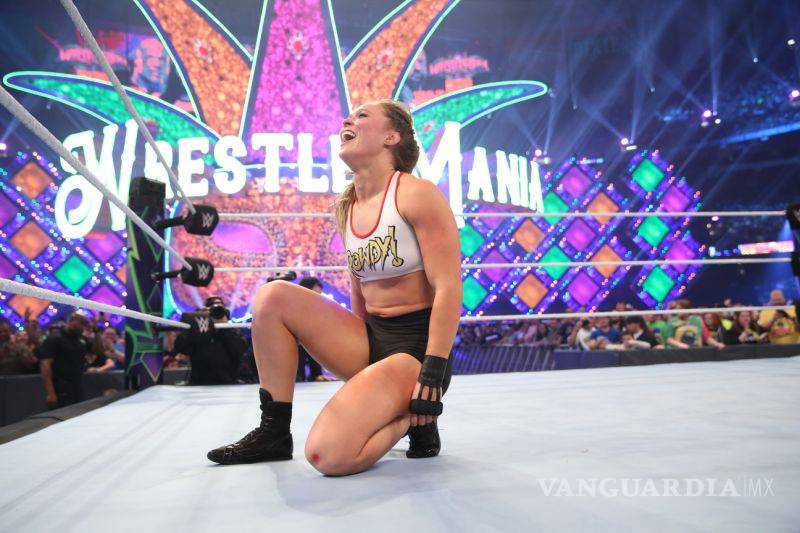 $!Ronda Rousey estará fuera de la WWE por tiempo indefinido...para ser mamá