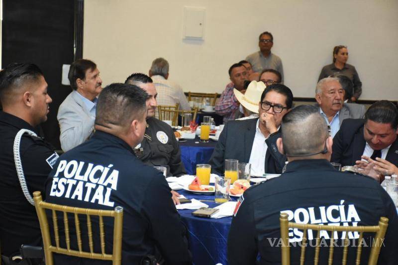 $!Empresarios y autoridades coincidieron en mantener comunicación permanente para prevenir delitos.