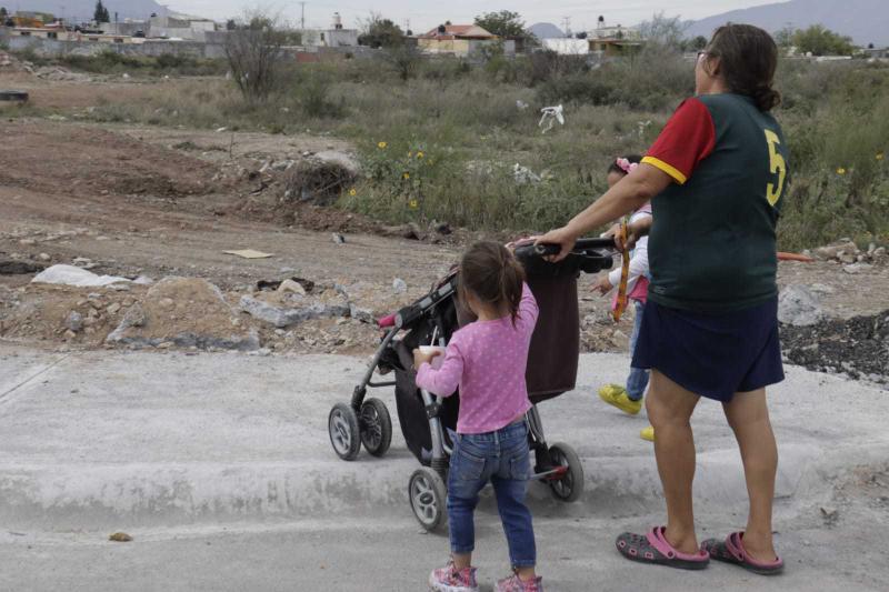 $!La falta de accesibilidad en las nuevas obras de Saltillo afecta a peatones y personas con discapacidad.