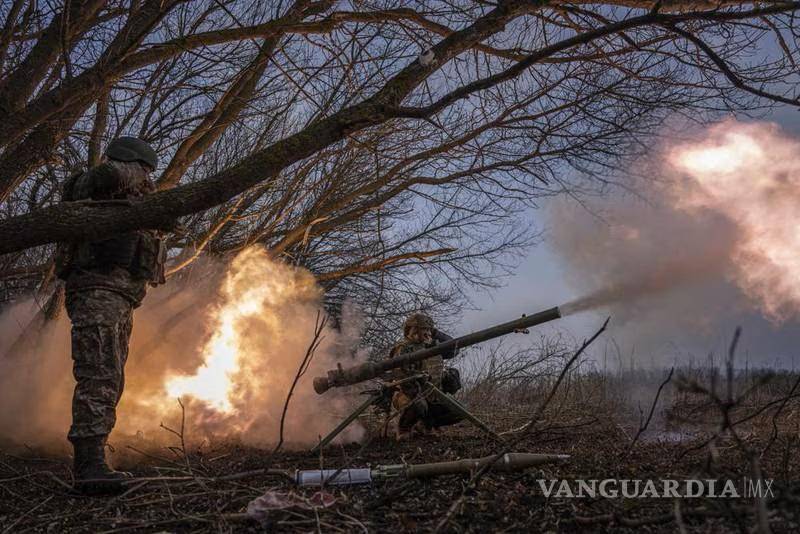 $!Fuertes ataques con artillería sacuden el frente de Kupiansk.