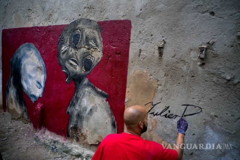 $!Artista cubano le pone diversidad a los muros de La Habana