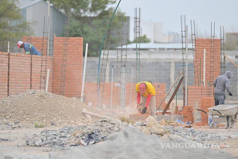 $!La construcción del Jardín de Niños “María de Jesús Ceniceros Martínez” registra avances significativos tras la supervisión oficial