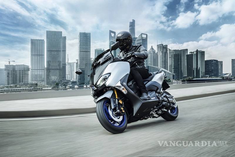 $!Yamaha T-Max SX Sport Edition 2018, scooter que te llenará el ojo