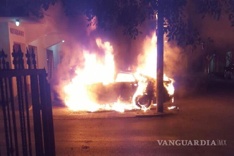 Incendian auto de notario público en Piedras Negras; no hay pistas de los responsables