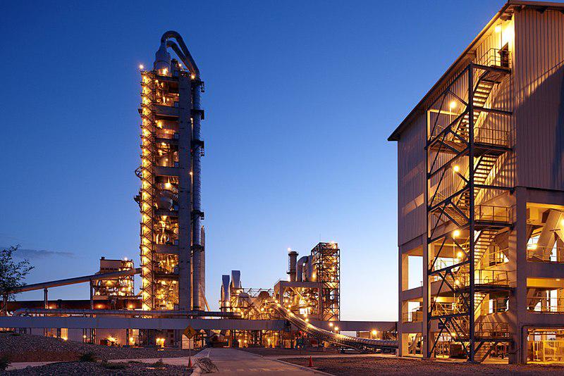 ¿Por qué la cementera Holcim Apasco en Ramos Arizpe está tan iluminada?