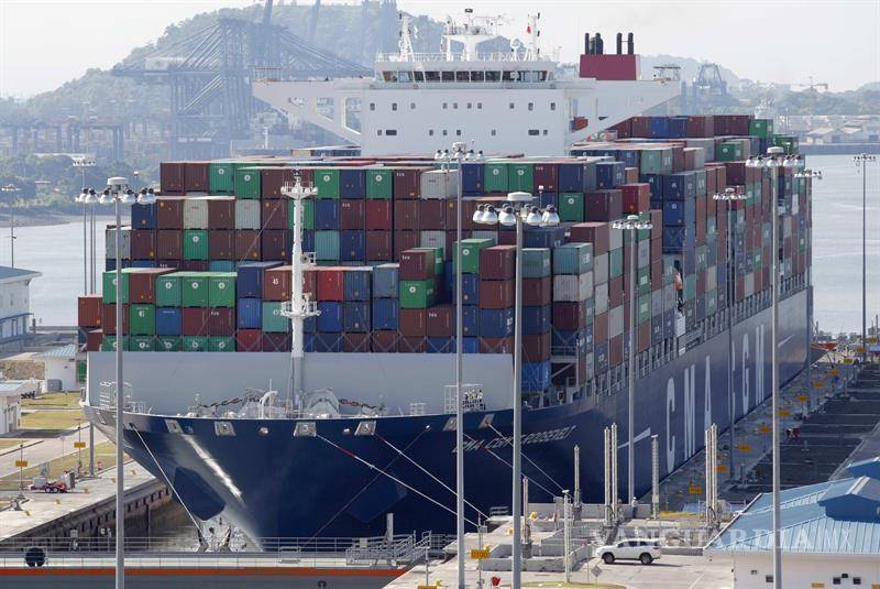$!Buque de más 14,800 contenedores marca récord de tránsito en el Canal de Panamá