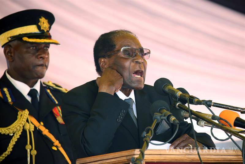 $!Partido de Mugabe pone en marcha proceso para su destitución