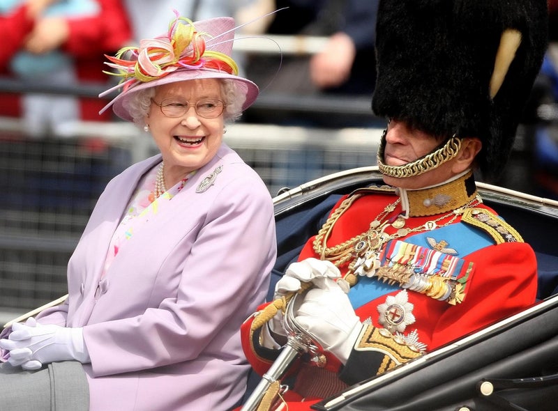 $!¡Larga vida a la Reina Isabel II! Así ha sido la vida de la monarca a través de los años