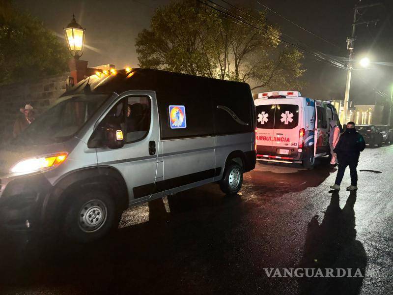 $!Personal de la Agencia de Investigación Criminal acudió al sitio para las diligencias correspondientes, mientras que el cuerpo fue trasladado por una funeraria.