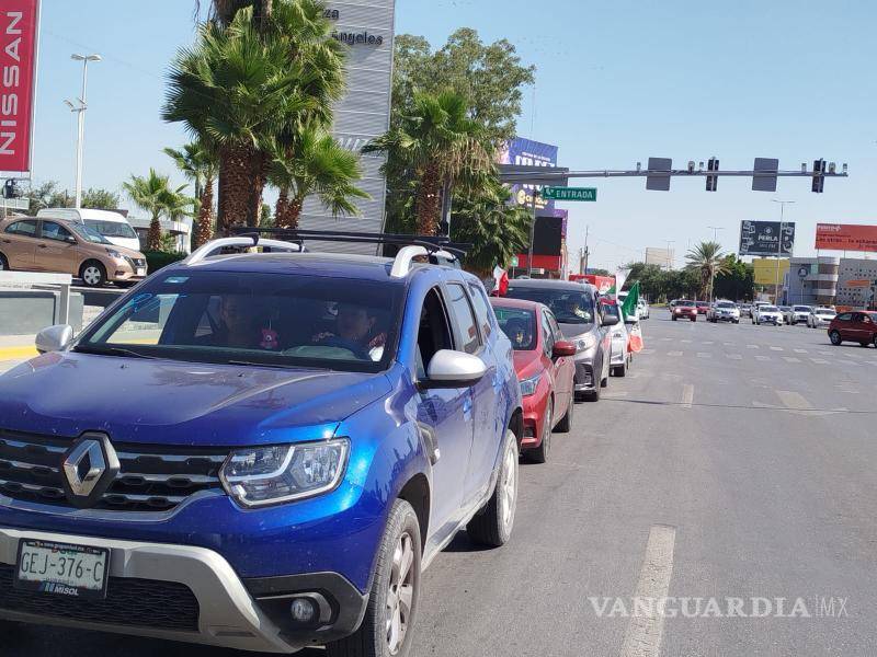 $!Partieron de la sede del bulevar Independencia Oriente rumbo a Lerdo para retornar y celebrar luego un mitin.