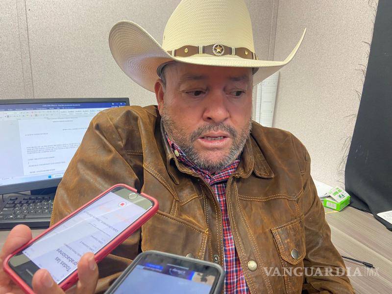 $!Alejandro Pérez Fernández mencionó que es notorio que el problema económico se vive en la Región Centro de Coahuila y este se ha agudizado.