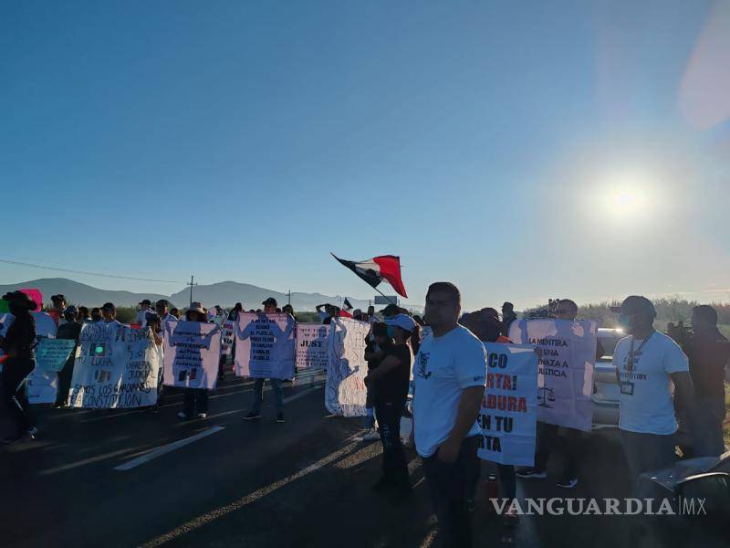 $!Trabajadores del PJ reparten información y refrigerios como parte de su resistencia a las reformas.