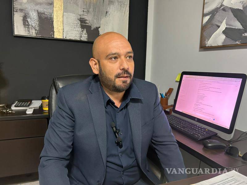 $!El abogado Héctor Garza señaló que Monclova necesita un plan económico y jurídico proyectado a 30 o 40 años para competir con regiones como la Sureste y la Laguna.