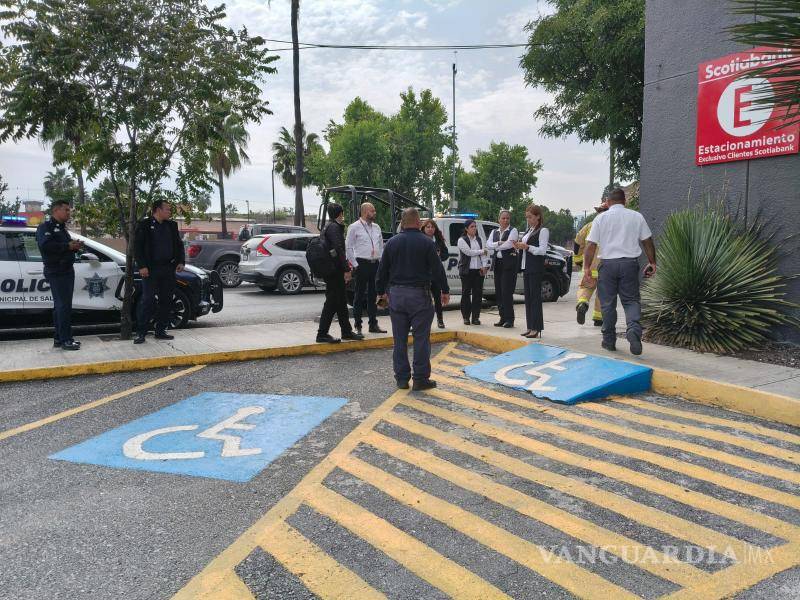 $!La emergencia se registró en una institución de Scotiabank ubicada en la colonia República.