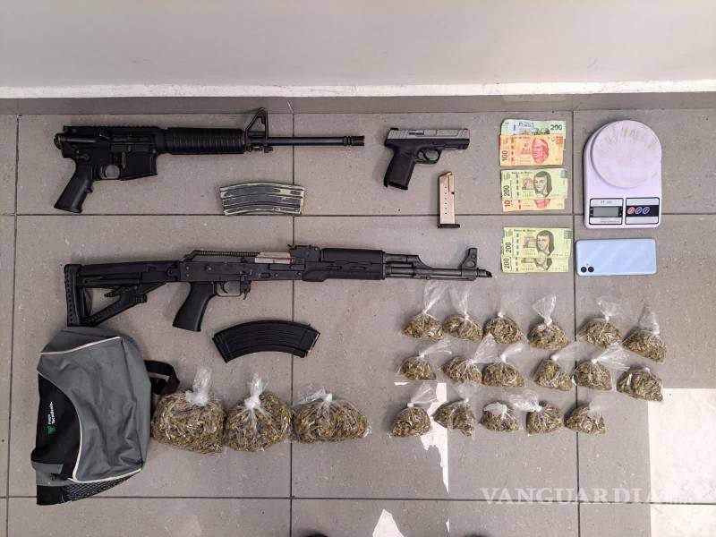 $!A los sospechosos se les decomisaron armas y droga, informó la Secretaría de Seguridad del estado