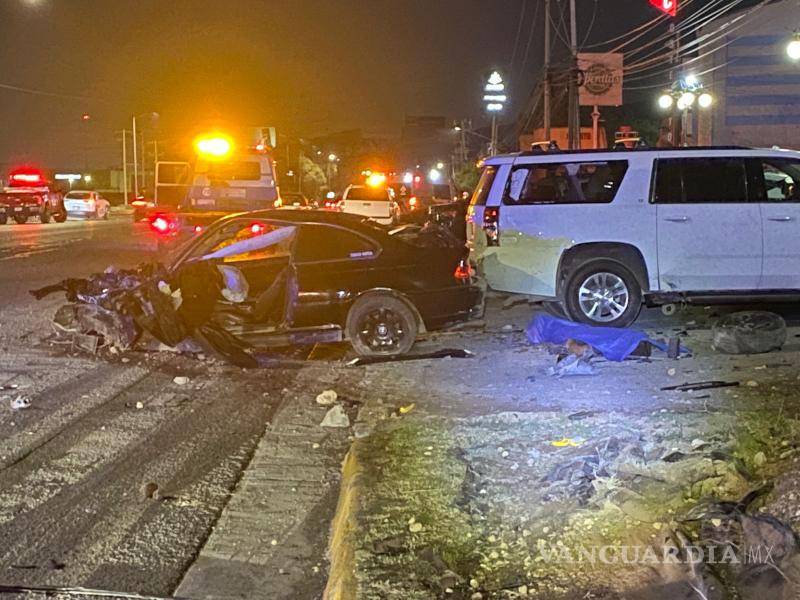 $!El BMW impactó a una camioneta Mazda y luego colisionó a otros vehículos.