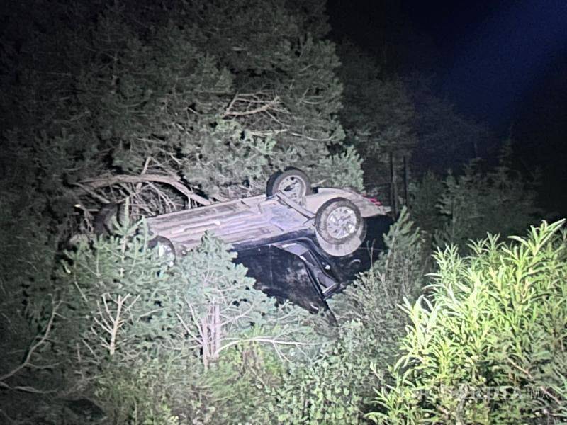 $!Elementos de la Guardia Nacional tomaron conocimiento del accidente ocurrido durante la madrugada.