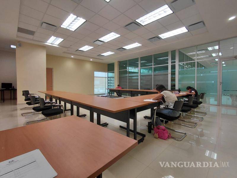 $!Alumnos que presentaron el examen en Monclova.