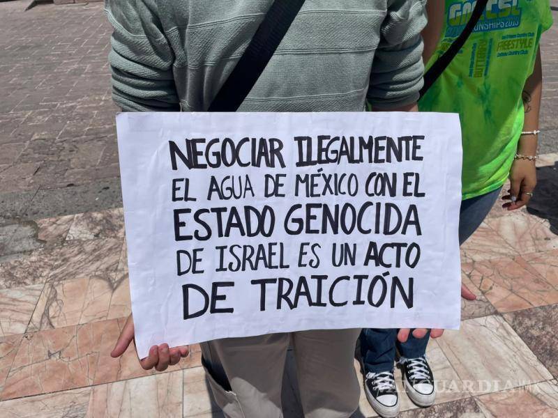 $!La protesta formó parte de una jornada nacional contra los acuerdos entre autoridades mexicanas y organismos israelíes relacionados con la gestión del agua.