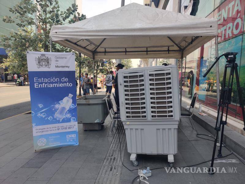 $!Las estaciones de enfriamiento incluyen ventiladores para que la gente pueda “tomarse un respiro” en medio de las altaas temperaturas en el estado.