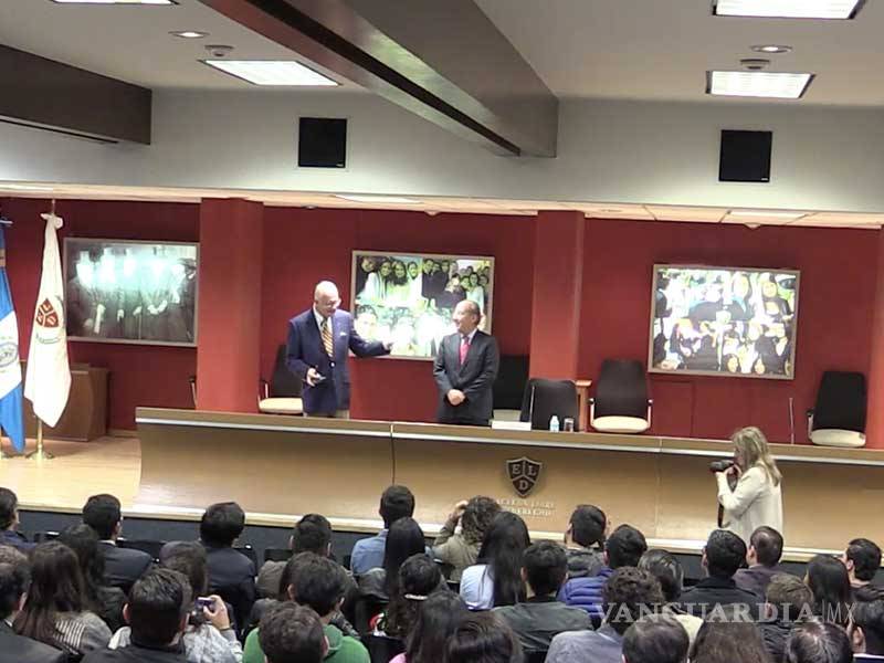 $!México cometió el pecado de no enfrentar el crimen a tiempo: Felipe Calderón