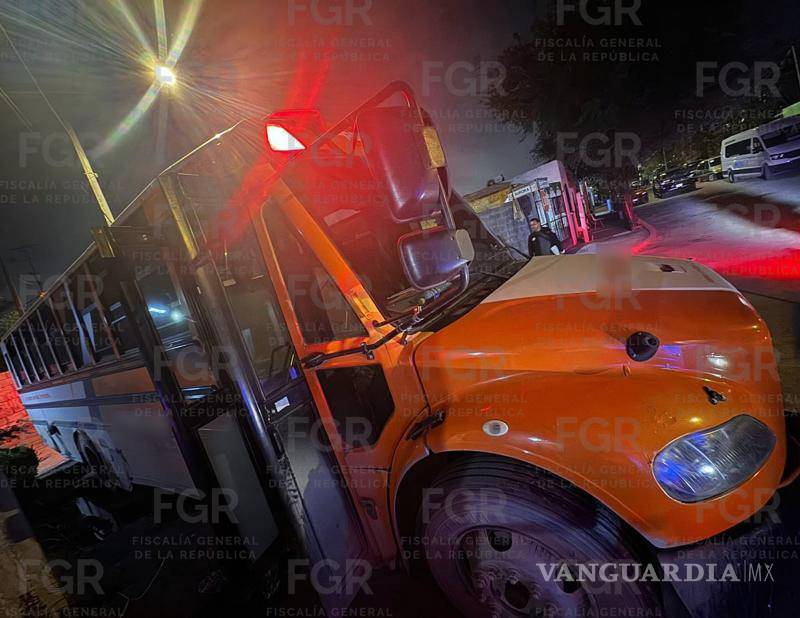 $!Cateo deja el aseguramiento de 203 litros de hidrocarburo y un autobús en Pesquería, NL