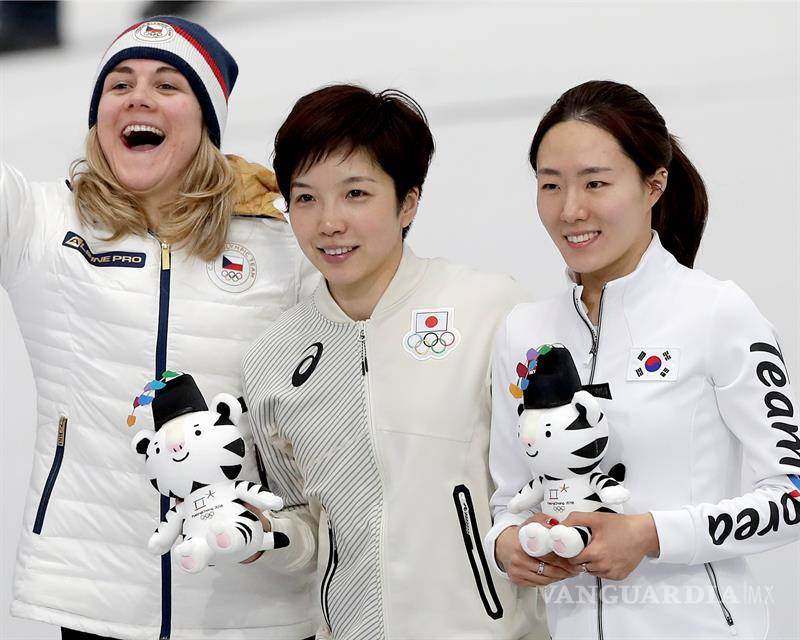 $!Japonesa rompe el récord olímpico en patinaje de velocidad