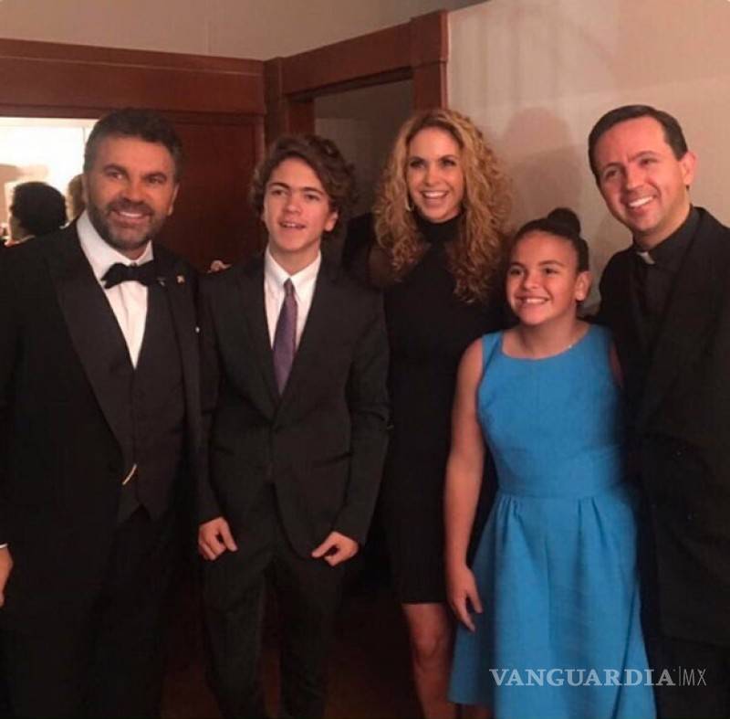 $!‘¡Que fea está esa niña!’, lanzan duras criticas a hija de Lucero y Mijares