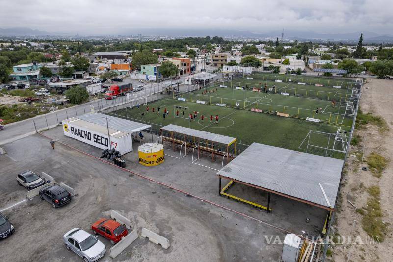 $!Las canchas del deportivo Rancho Seco fueron retiradas para dar paso a la construcción de un fraccionamiento y una plaza comercial.