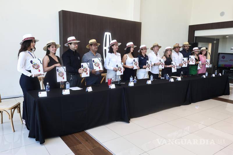 $!La quinta edición de La Gran Vendimia fue presentada este martes en Saltillo, donde organizadores y autoridades dieron a conocer los detalles del festival que se realizará el 11 de julio en Parras de la Fuente.