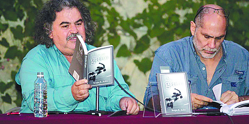 $!No dejes que te cojan los políticos, dice campaña de saltillense