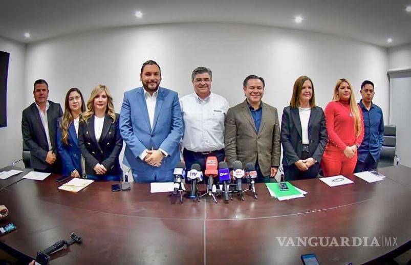 $!Subsecretarios del Trabajo y Gobierno, junto a las alcaldesas de la región, participaron en la rueda de prensa sobre la Feria del Empleo.