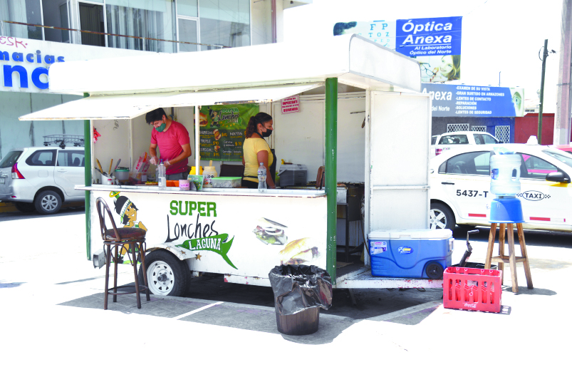 $!Los lonches laguneros conquistan el paladar de los saltillenses