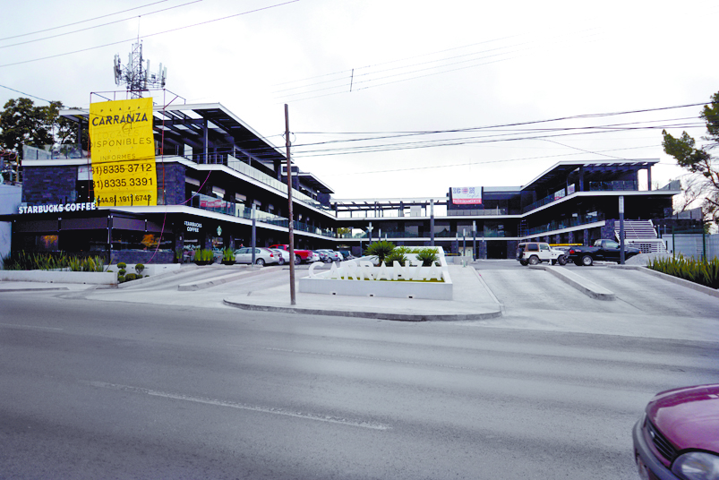 $!Florecen en Saltillo las plazas comerciales