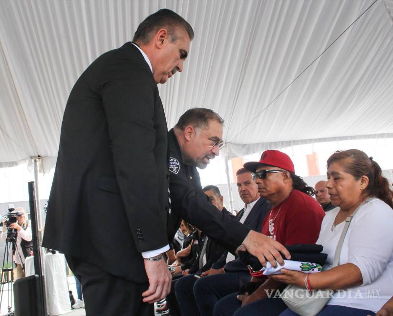 Mujer policía acribillada en Apodaca, Nuevo León es despedida con honores