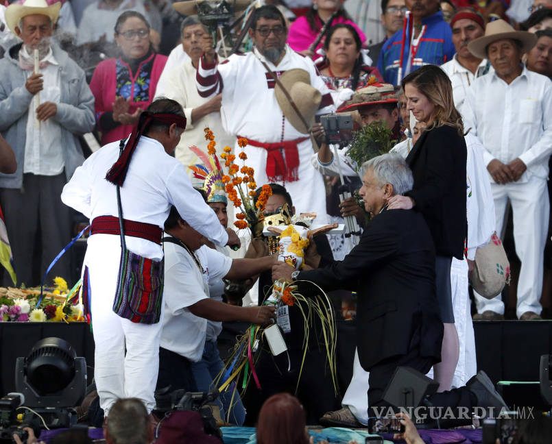 $!La ‘liturgia’ que bendijo a López Obrador en el poder