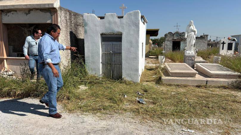 $!El Alcalde de Frontera realizó un recorrido por el cementerio.