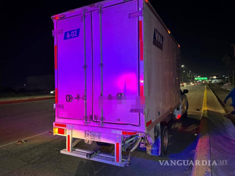 $!Elementos de Tránsito Municipal y Servicios Periciales realizaron el peritaje en el lugar del accidente.