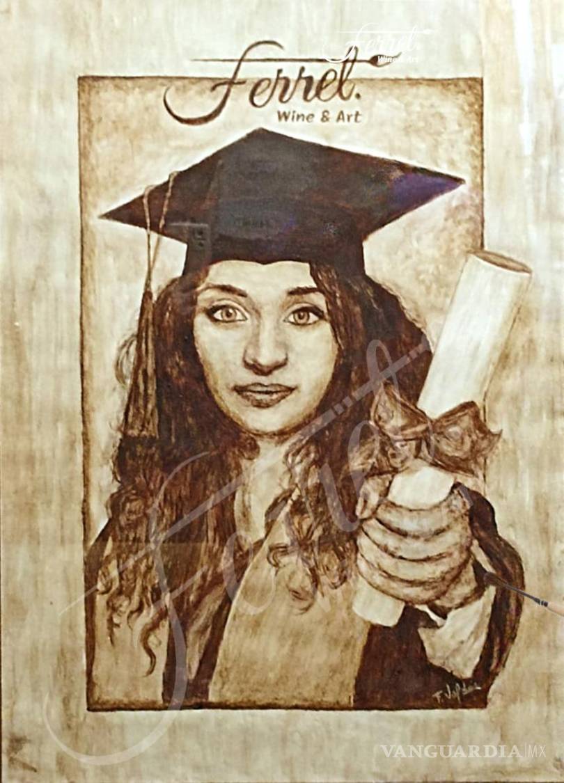 $!Artista saltillense expondrá en Parras de la Fuente retratos hechos con vino