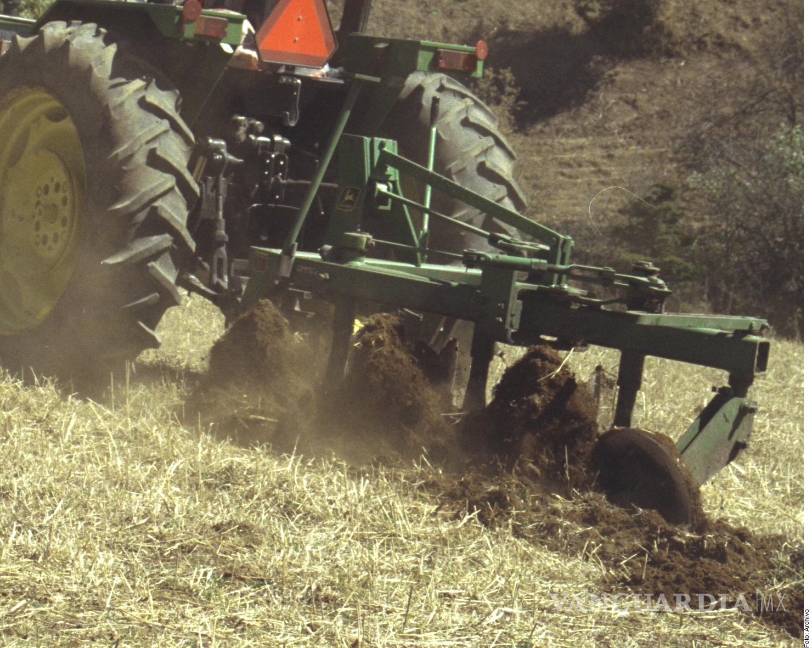 Pese a mayor sequía en más de 60 años, agricultores también sufren mayor escasez de financiamiento