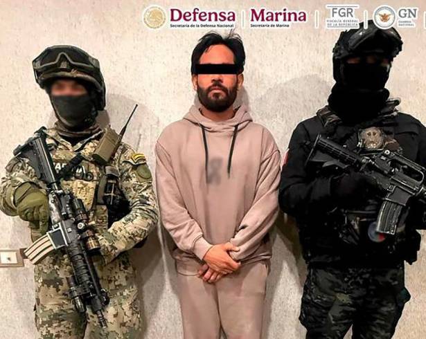 Aún no se define su situación jurídica por delitos relacionados con armas y narcotráfico.