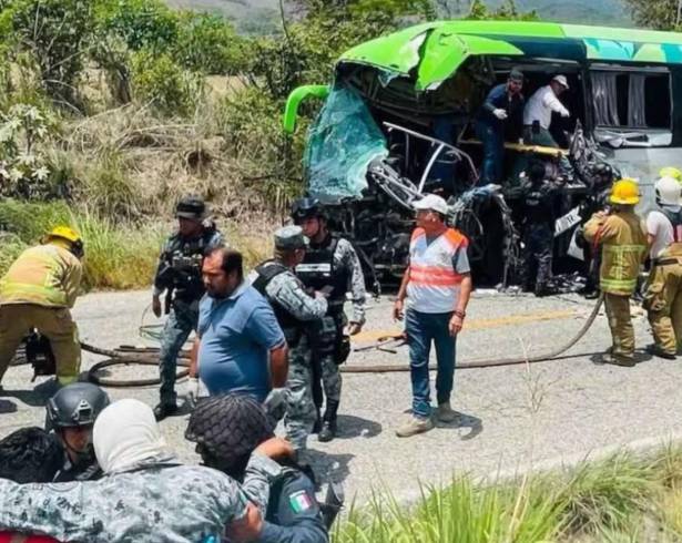El accidente ocurrió en el tramo carretero Ocozocoautla-Cintalapa, Chiapas.