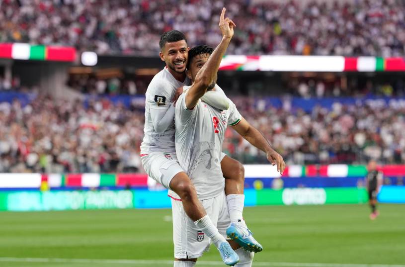 Mohammad Mohebi celebró el gol que permitió a Irán rescatar el empate ante Nueva Zelanda en Los Ángeles.