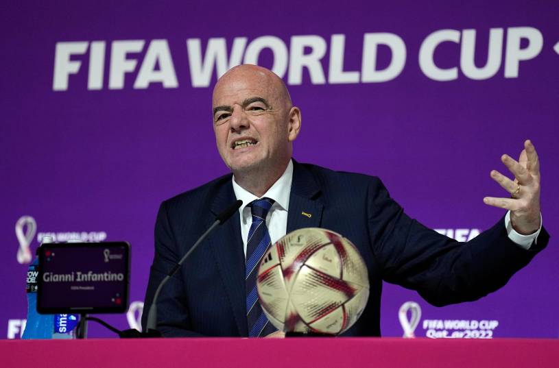 Gianni Infantino enfrenta la mayor crisis de su gestión, pese al respaldo expresado por la alta dirección de la FIFA.
