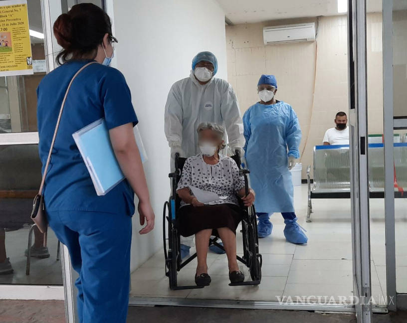 $!Abuelita de 84 años vence al COVID-19 en Monclova
